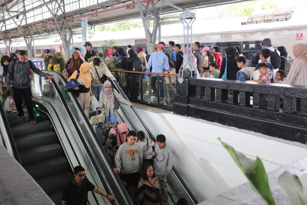 KAI-Berhasil-Berangkatkan-1-6