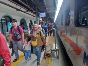 KAI-Group-Layani-11.803.522-juta-penumpang-1