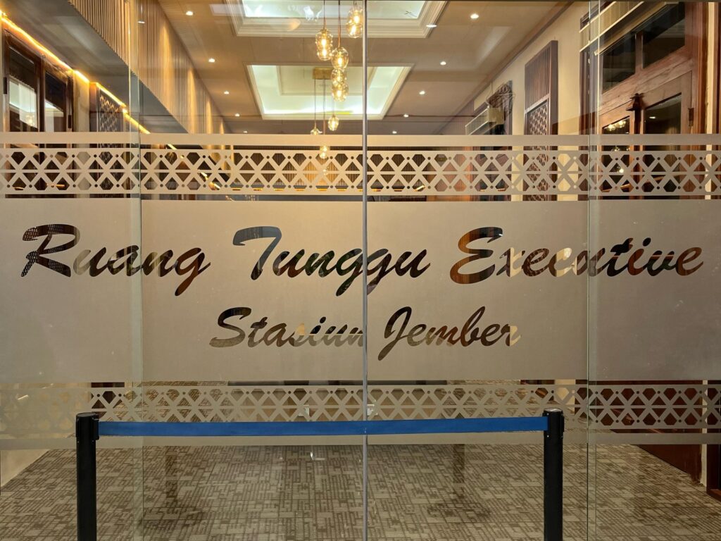 KAI-Ruang-Tunggu-4-1