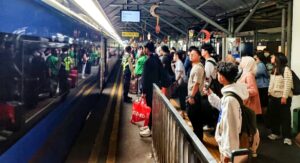 KAI-Daop-8-Catat-Puncak-Arus-Mudik-Lebaran-Diprediksi-Hari-Ini-Jumat-28-Maret-3