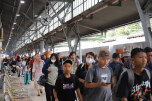 KAI-Hari-Pertama-Lebaran-5