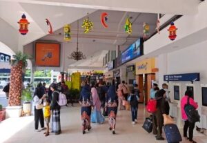 Puncak-Arus-Mudik-KAI-Daop-8-SurabayaCatat-49.000-Penumpang-2