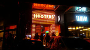 hooters-jakarta