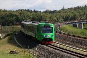 KAI-Group-Kereta-Bandara-3-2